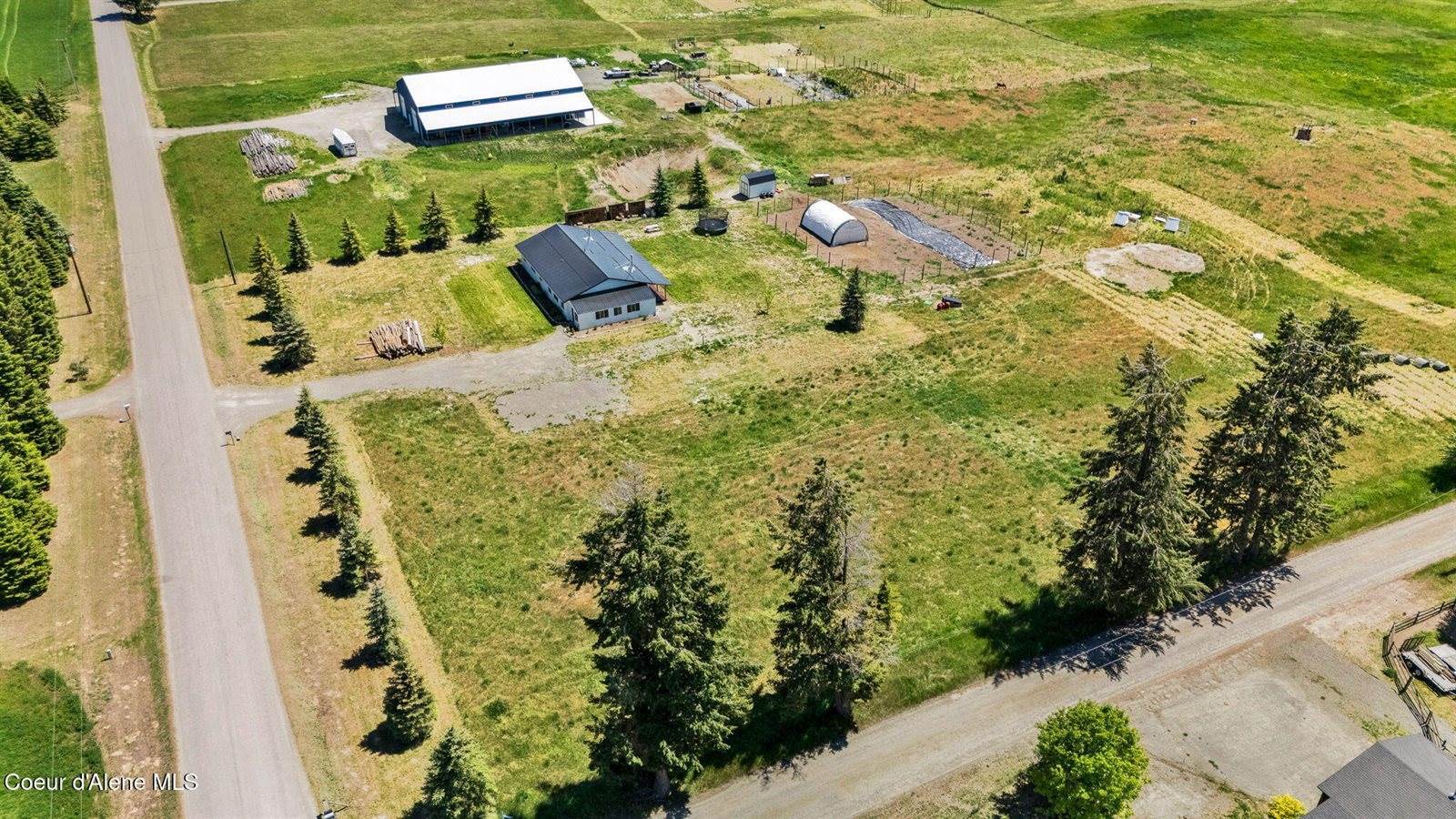 416 Fawn Ln, Bonners Ferry, ID 83805