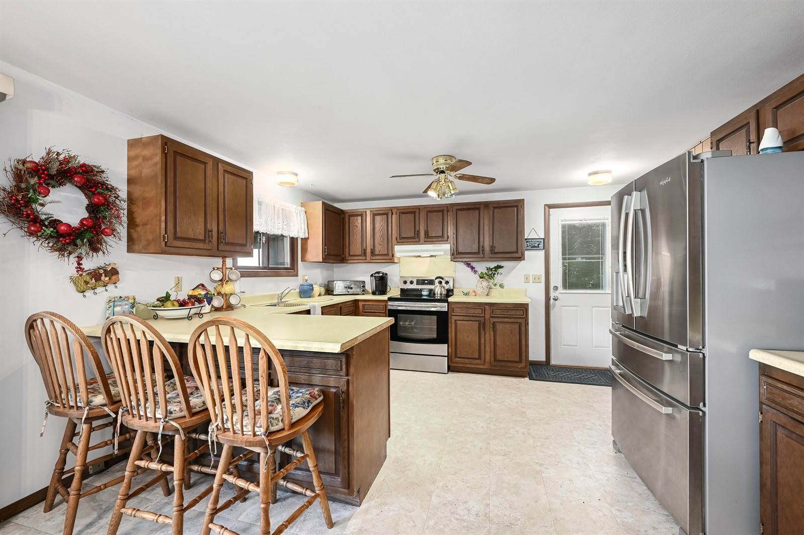 N7049 Oakwood Rd, Whitewater, WI 53190