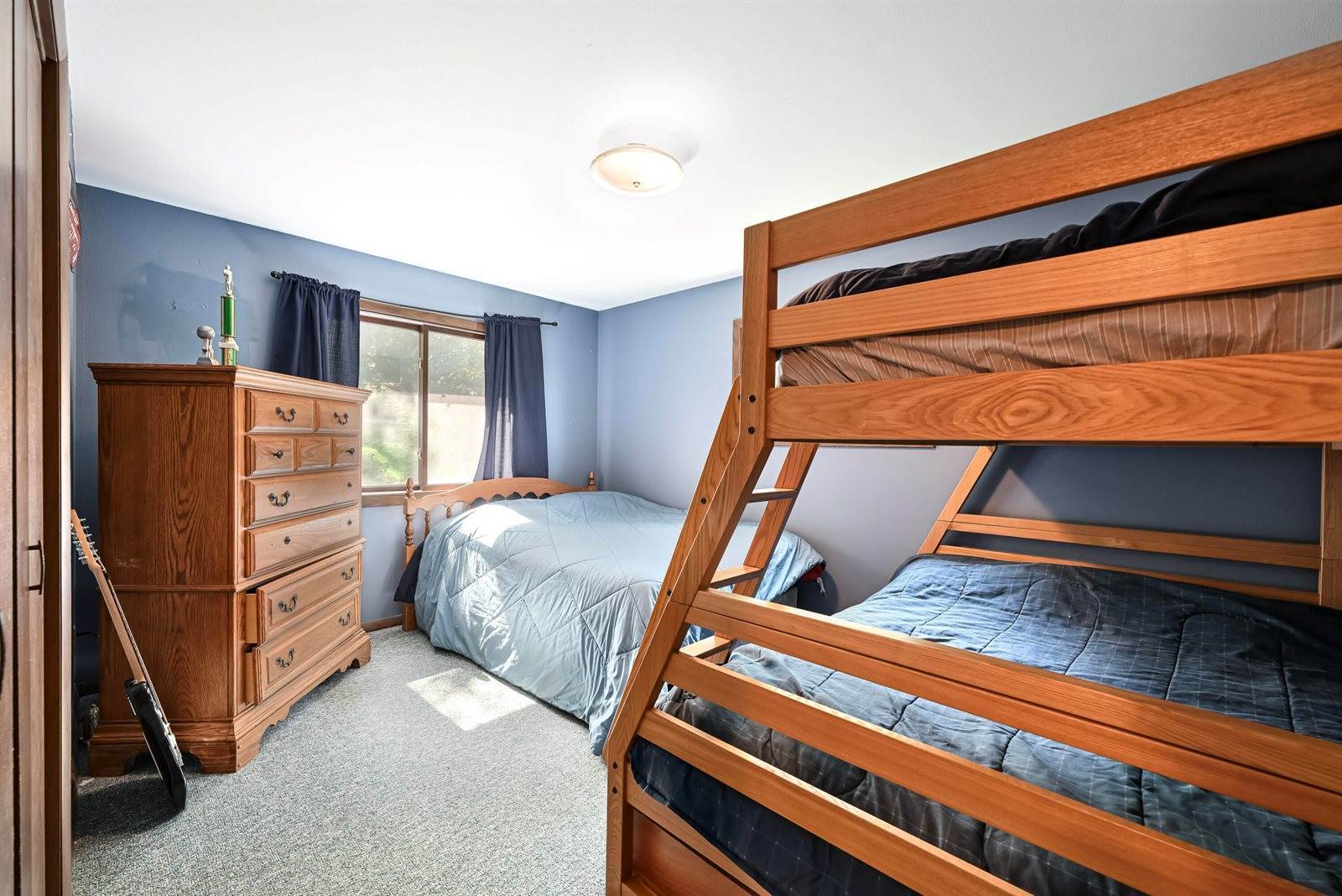 N7049 Oakwood Rd, Whitewater, WI 53190