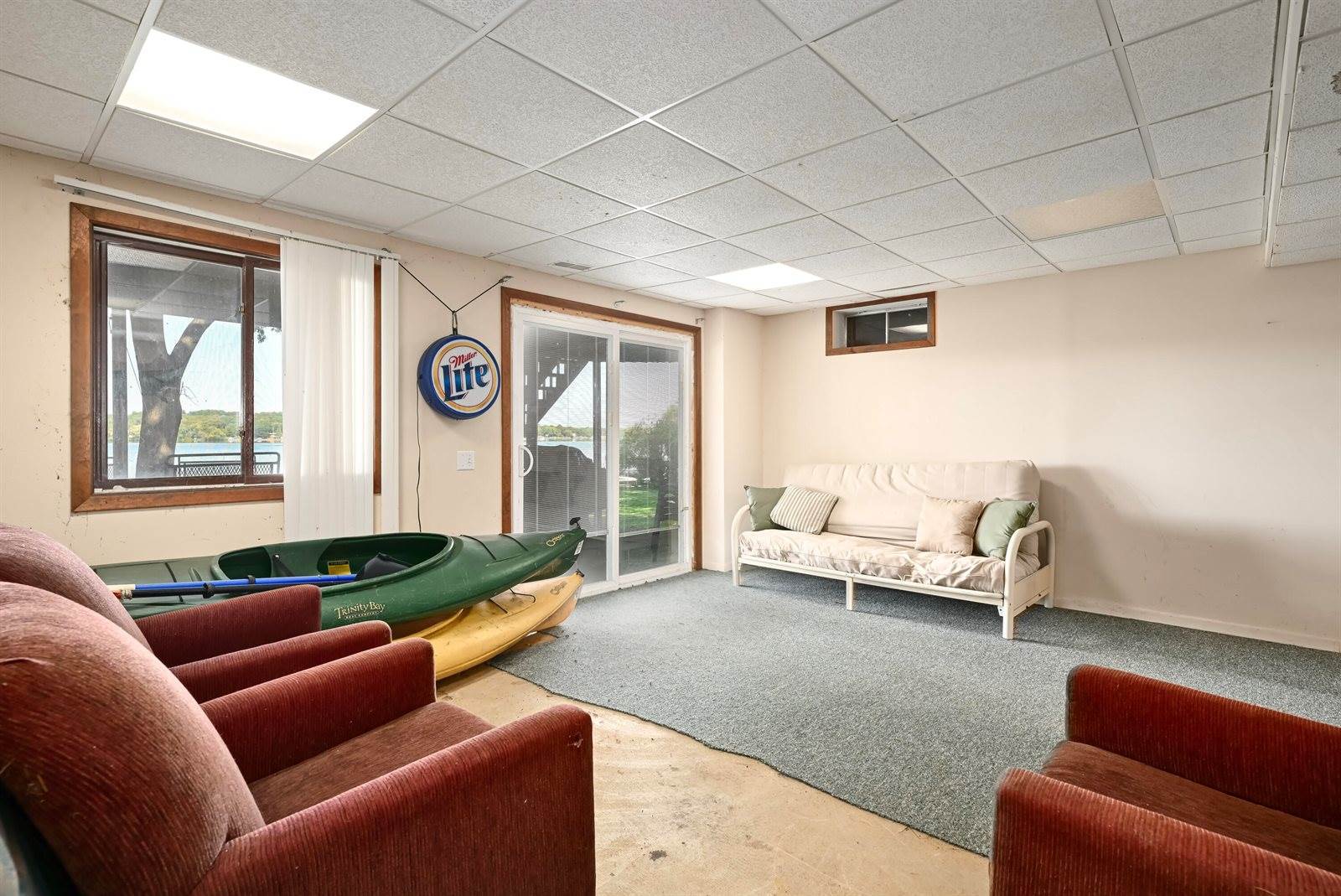 N7049 Oakwood Rd, Whitewater, WI 53190