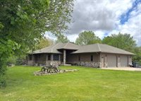 W7794 Hackett, Whitewater, WI 53190