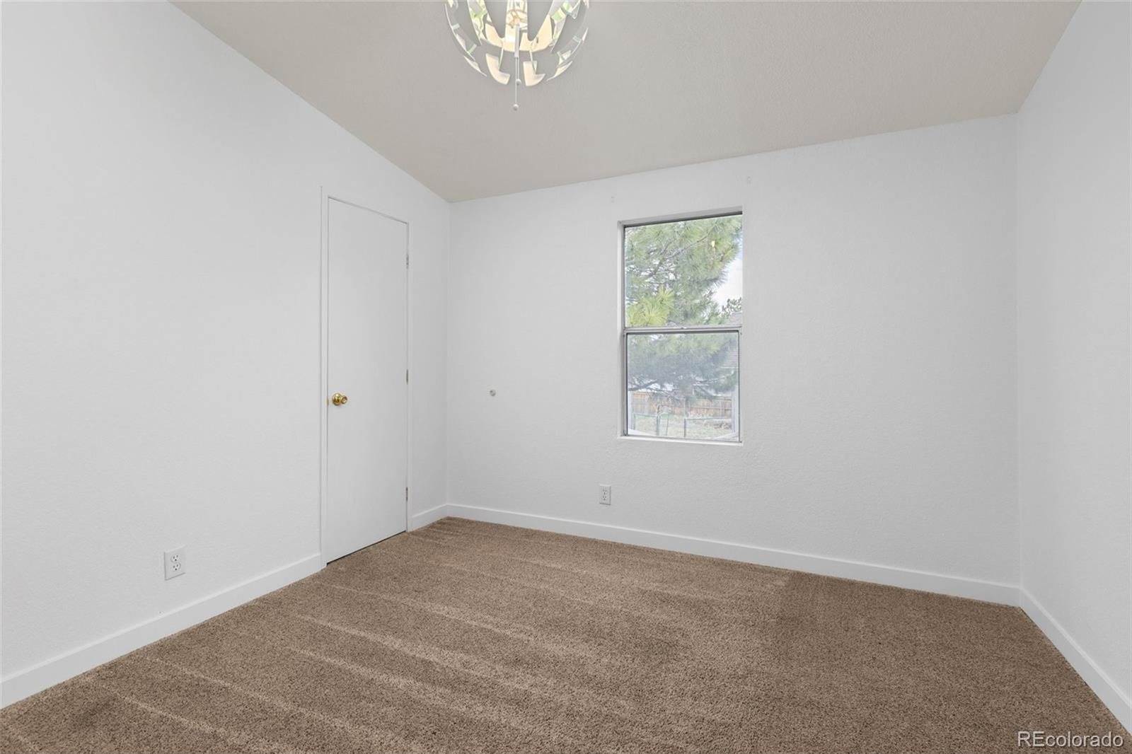 762 South Paddock St, Elizabeth, CO 80107