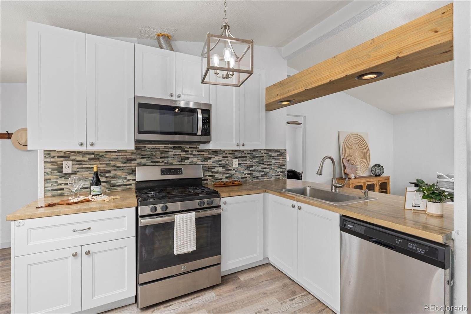 762 South Paddock St, Elizabeth, CO 80107