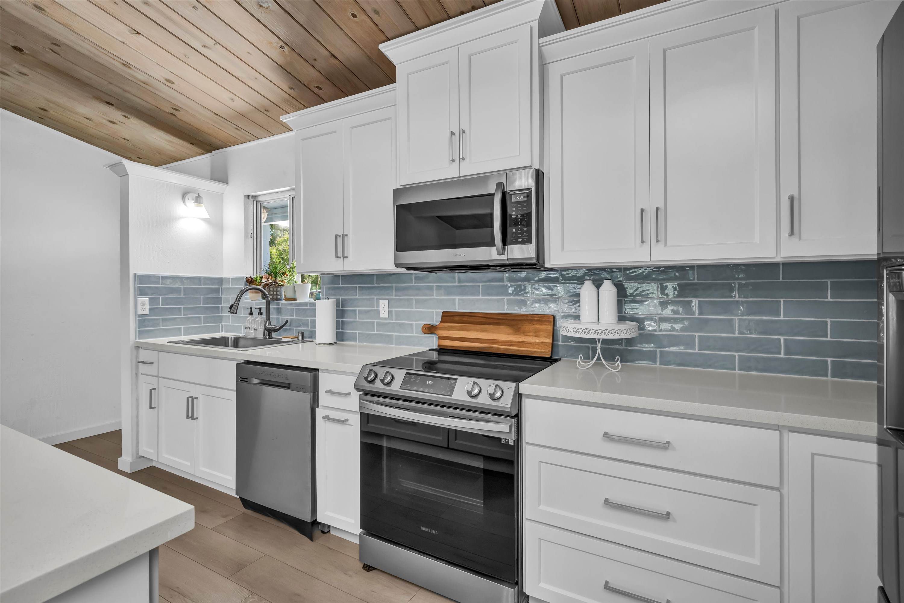 2715 Clipper Lane, Lakeport, CA 95453