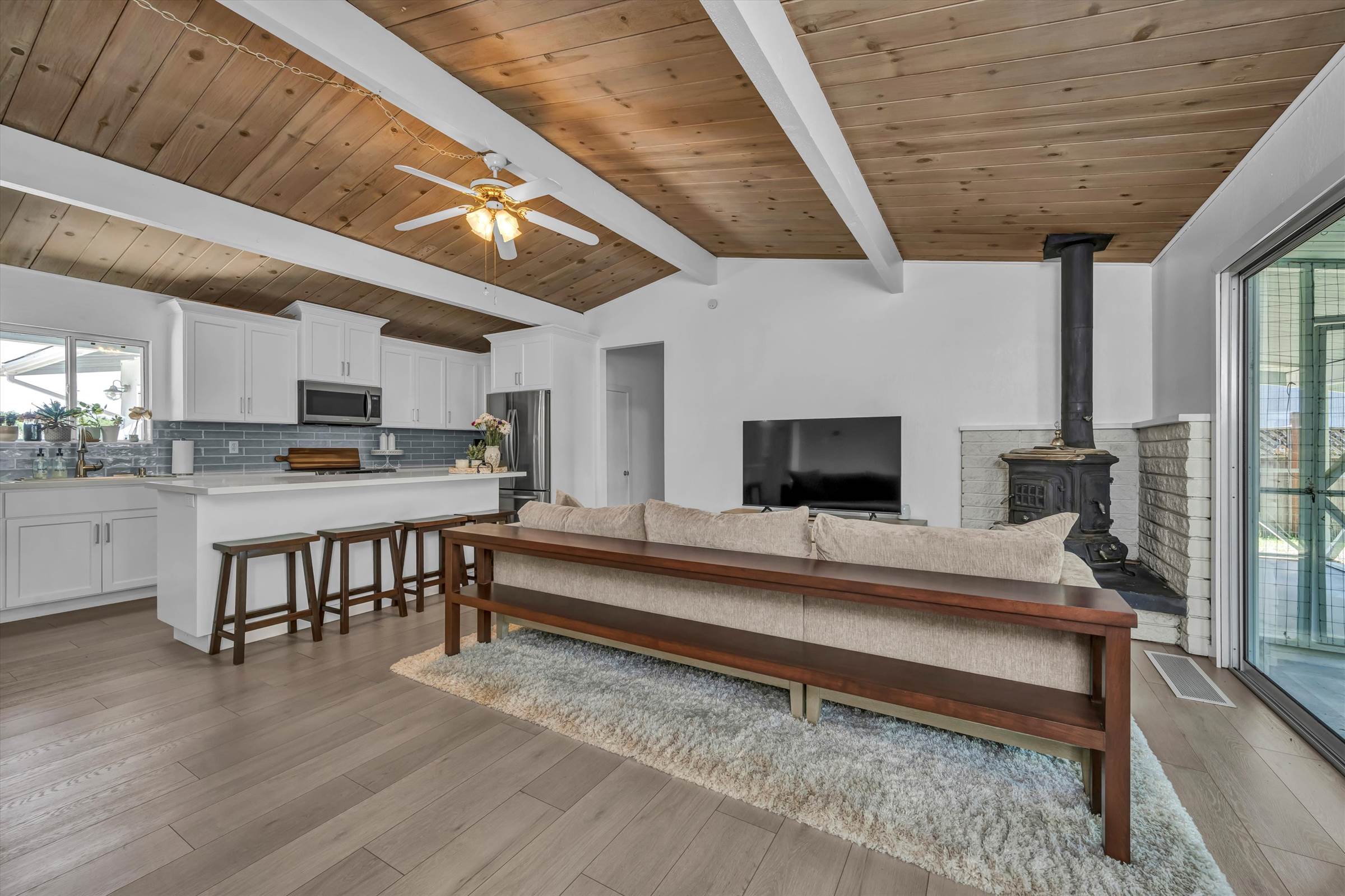 2715 Clipper Lane, Lakeport, CA 95453