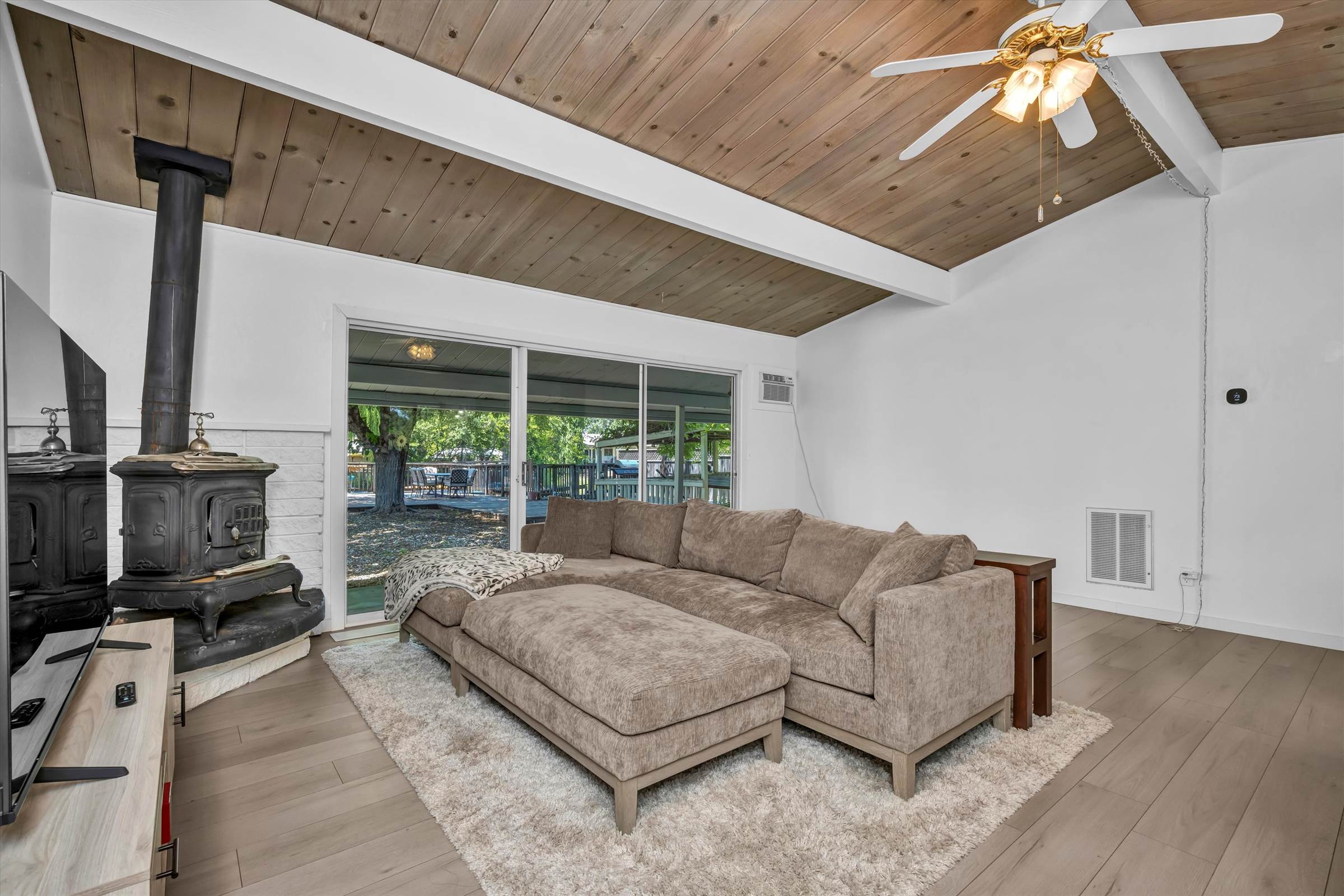 2715 Clipper Lane, Lakeport, CA 95453