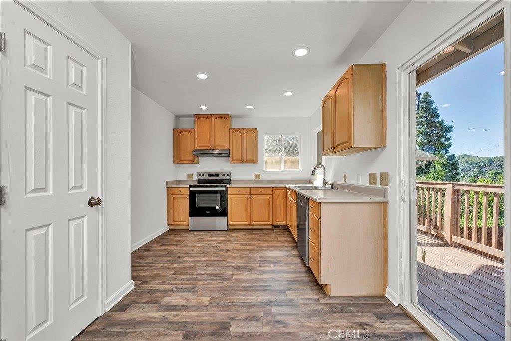 9421 Fairway Drive, Kelseyville, CA 95451