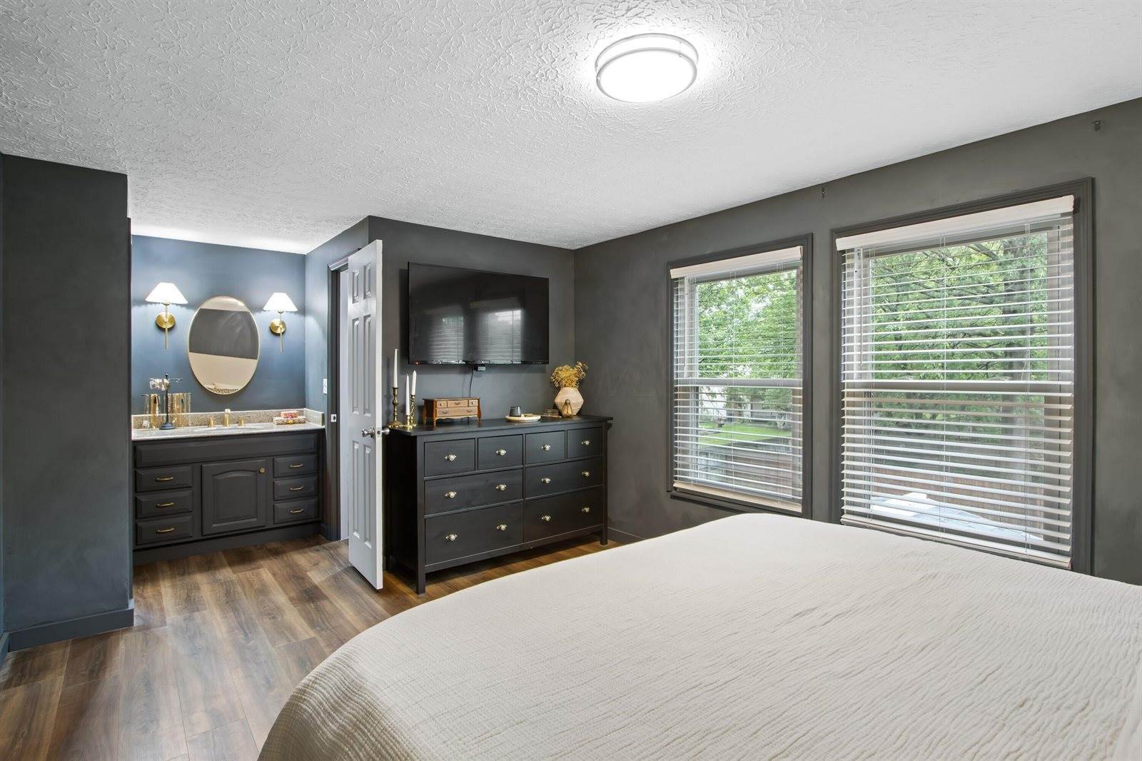 2194 Worthingwoods Boulevard, Powell, OH 43065