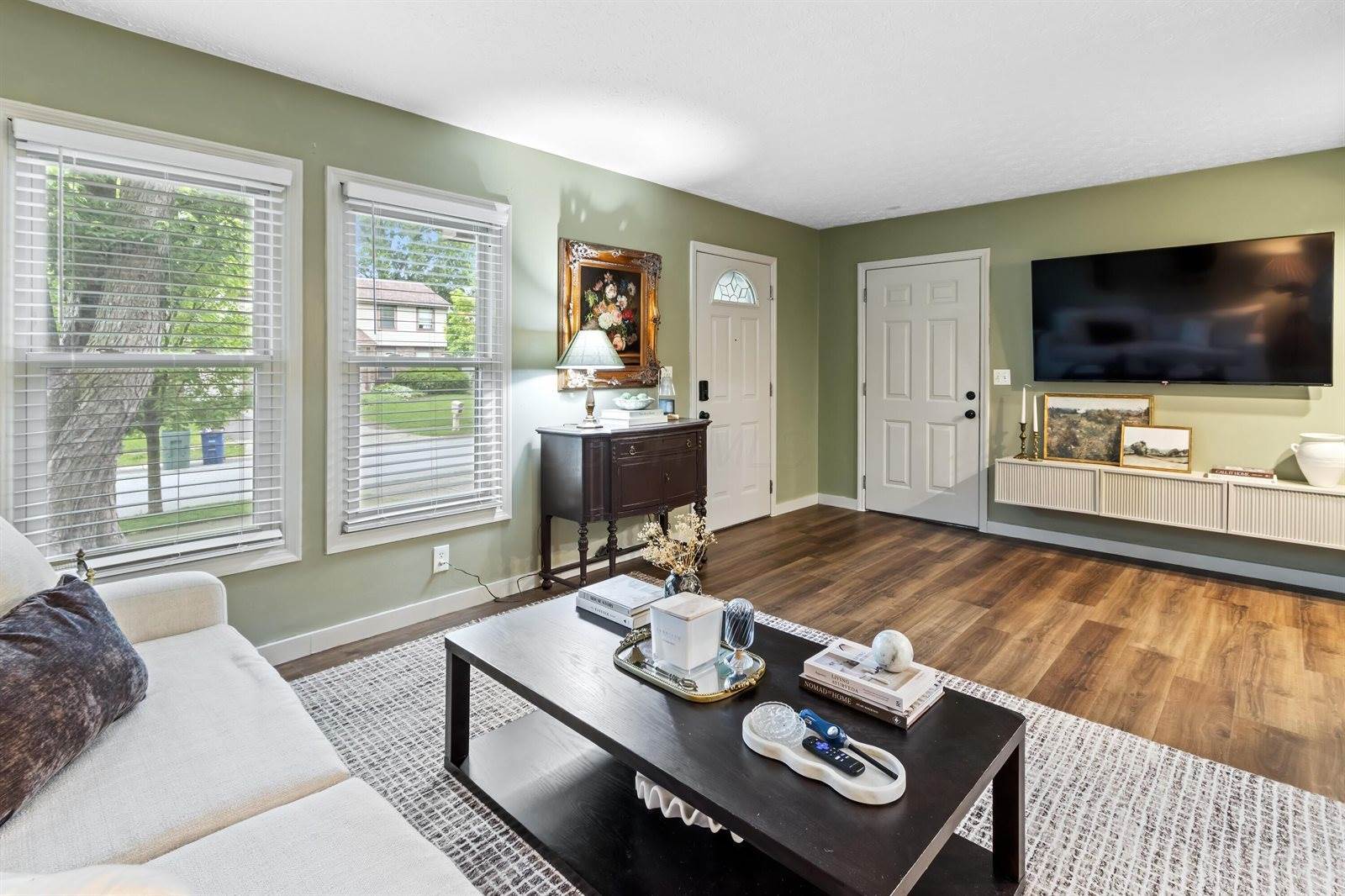 2194 Worthingwoods Boulevard, Powell, OH 43065