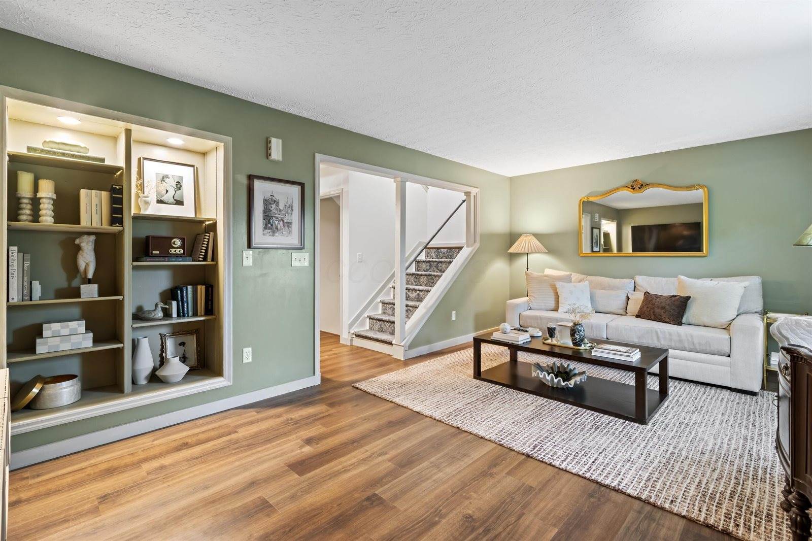 2194 Worthingwoods Boulevard, Powell, OH 43065