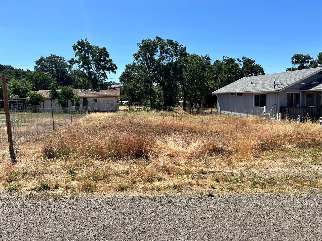 6904 Glenn Street, Nice, CA 95464