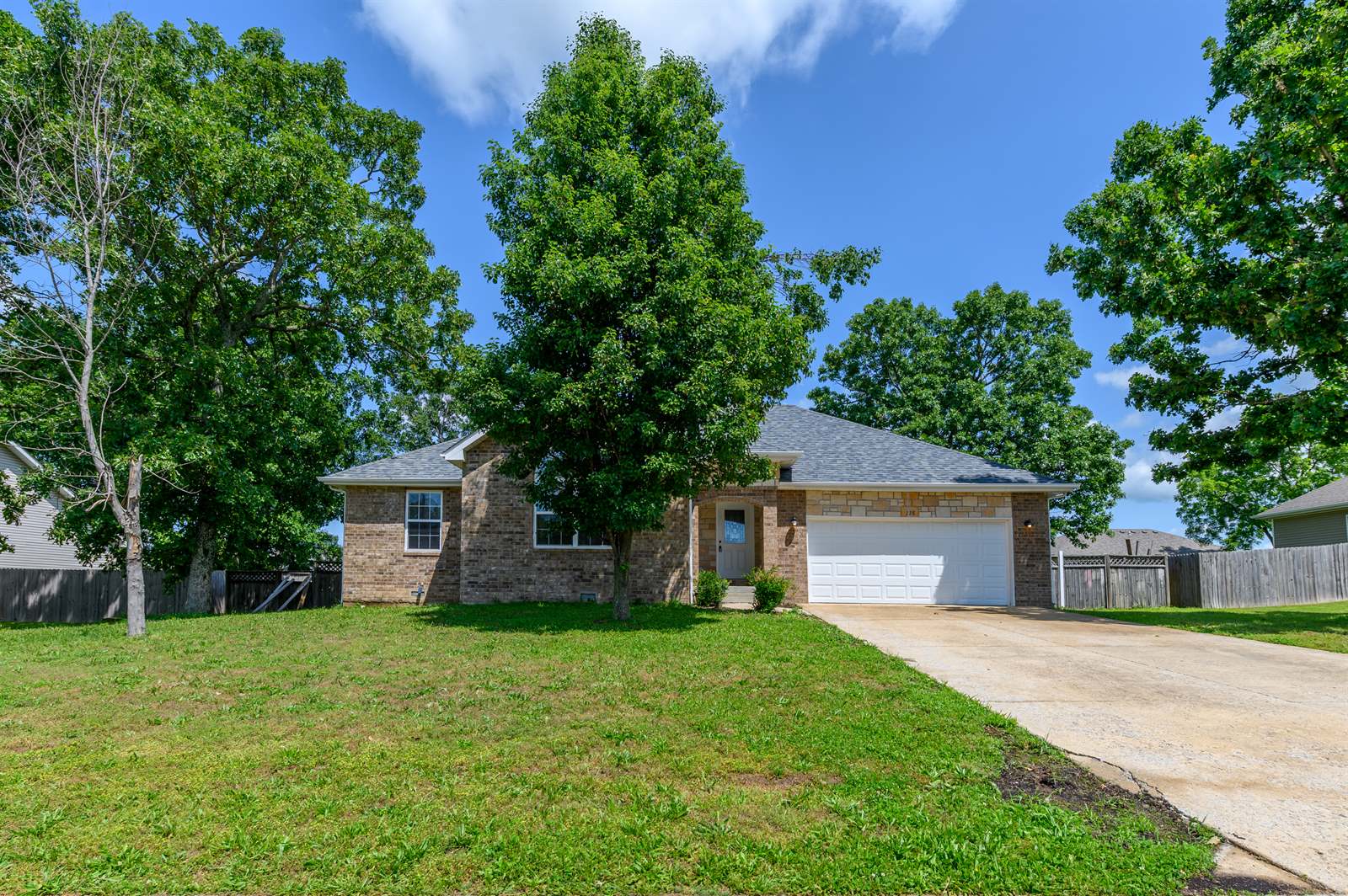 128 Mesa Dr, Waynesville, MO 65583
