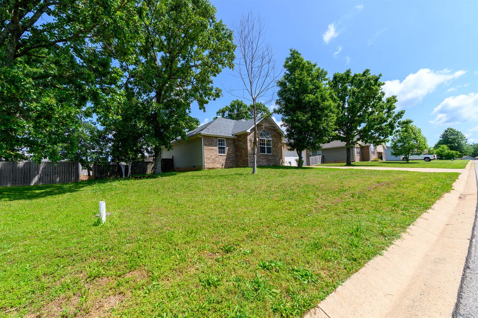 128 Mesa Dr, Waynesville, MO 65583