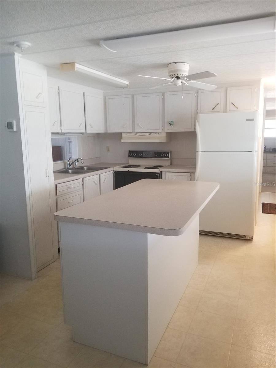 11211 101ST Way, #123, Largo, FL 33773