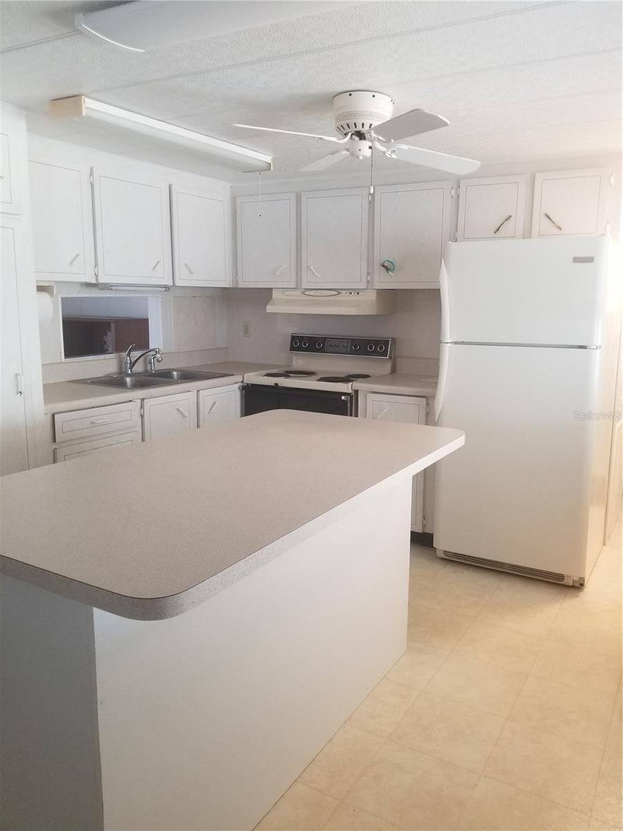 11211 101ST Way, #123, Largo, FL 33773