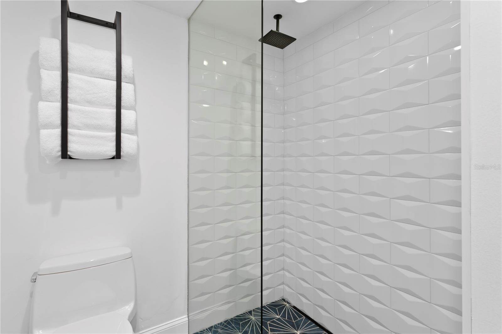 218 Colony Point Road South, Saint Petersburg, FL 33705