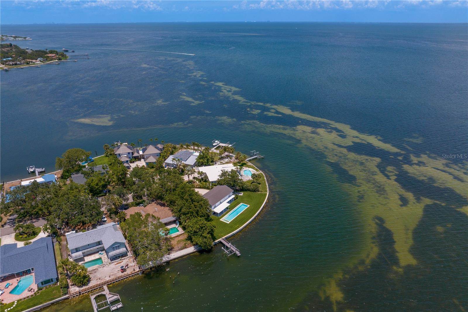 218 Colony Point Road South, Saint Petersburg, FL 33705