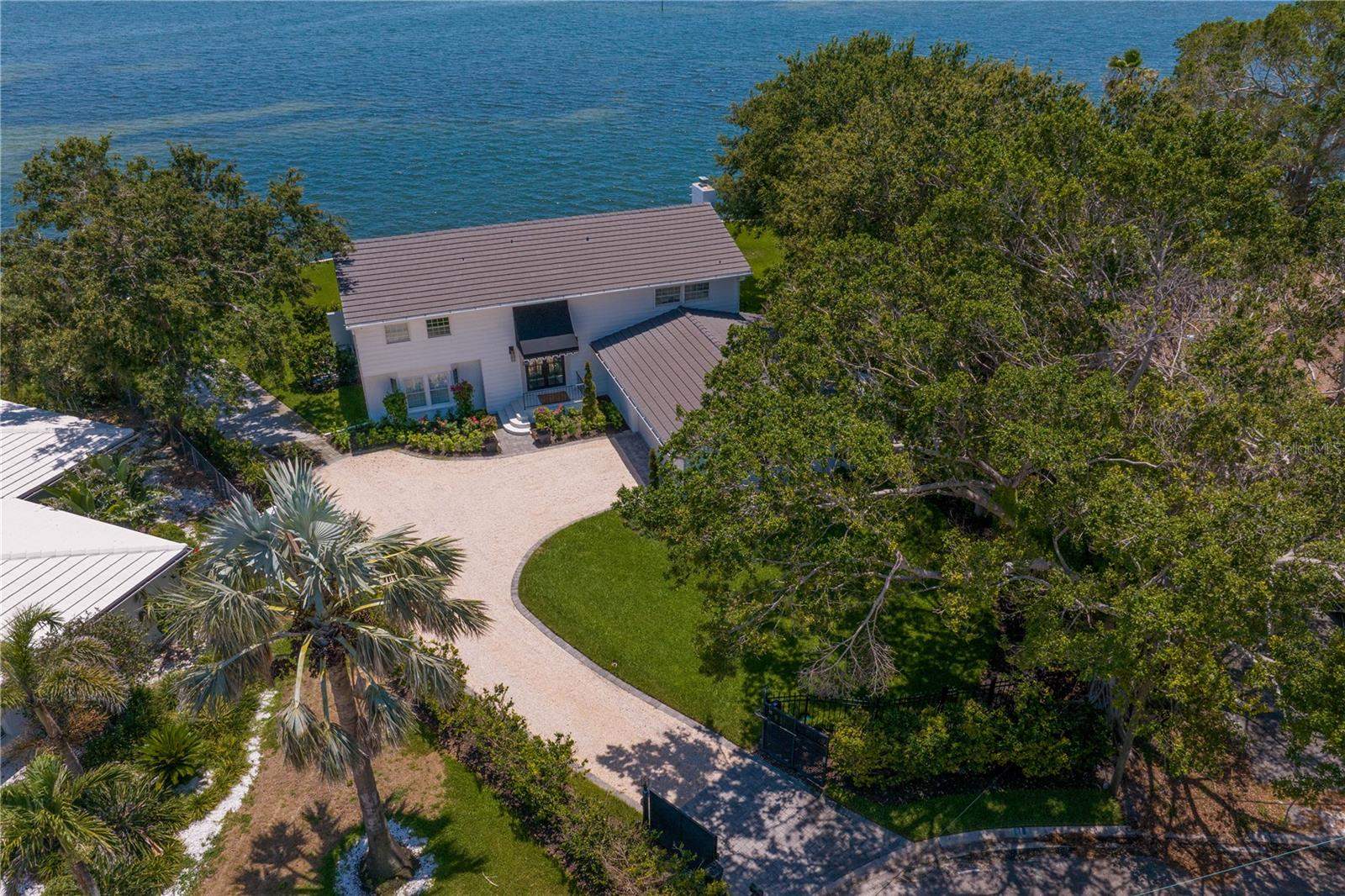 218 Colony Point Road South, Saint Petersburg, FL 33705