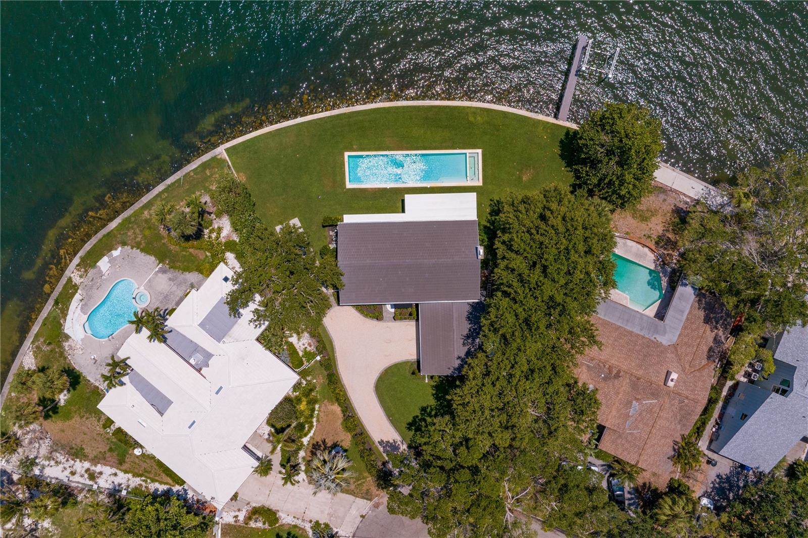 218 Colony Point Road South, Saint Petersburg, FL 33705