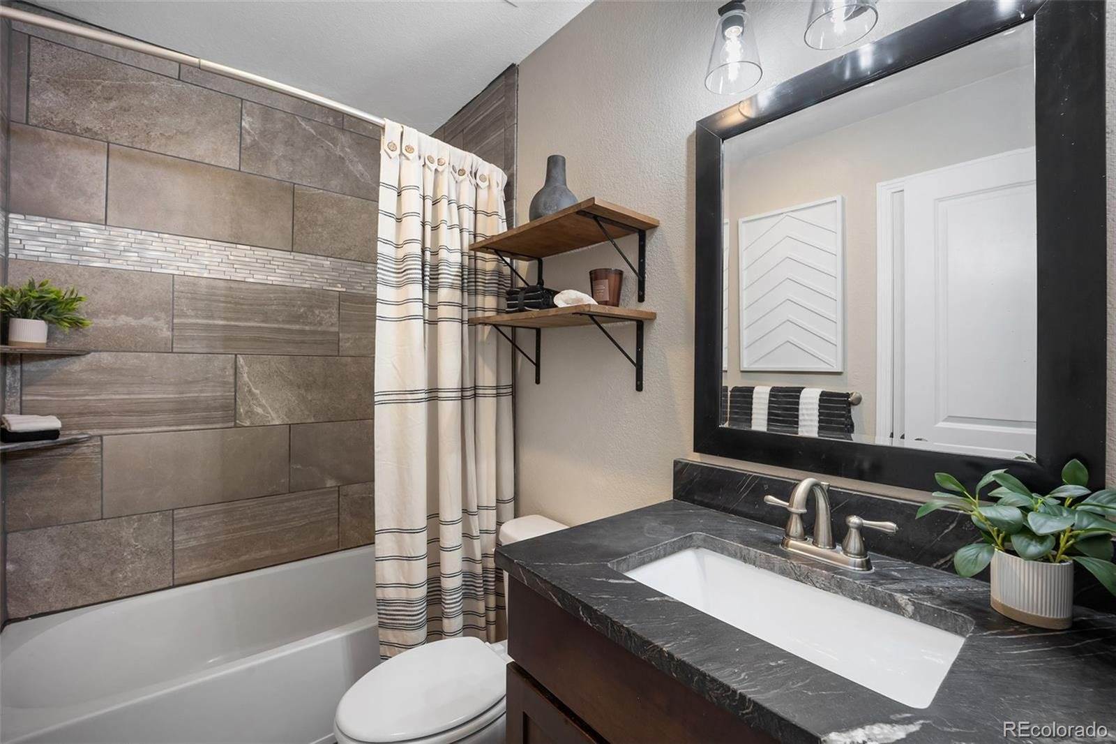 9346 Flower St, Broomfield, CO 80021