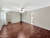 10879 Cabbage Pond Court, Jacksonville, FL 32257