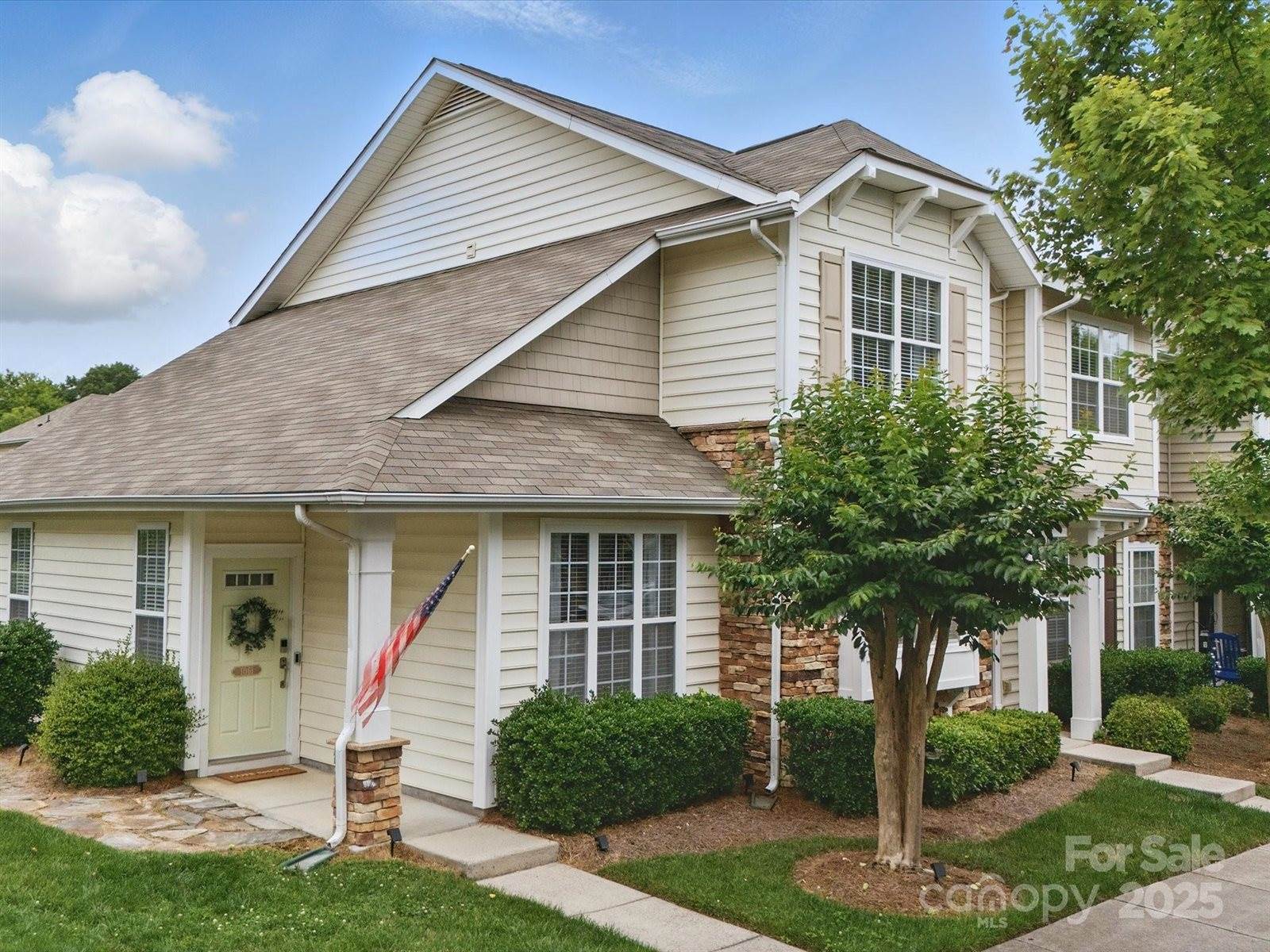 1061 Woodglen Lane, Matthews, NC 28104