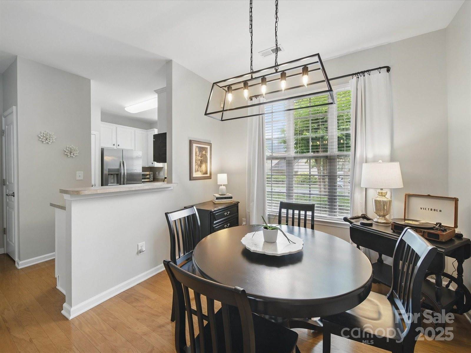 1061 Woodglen Lane, Matthews, NC 28104