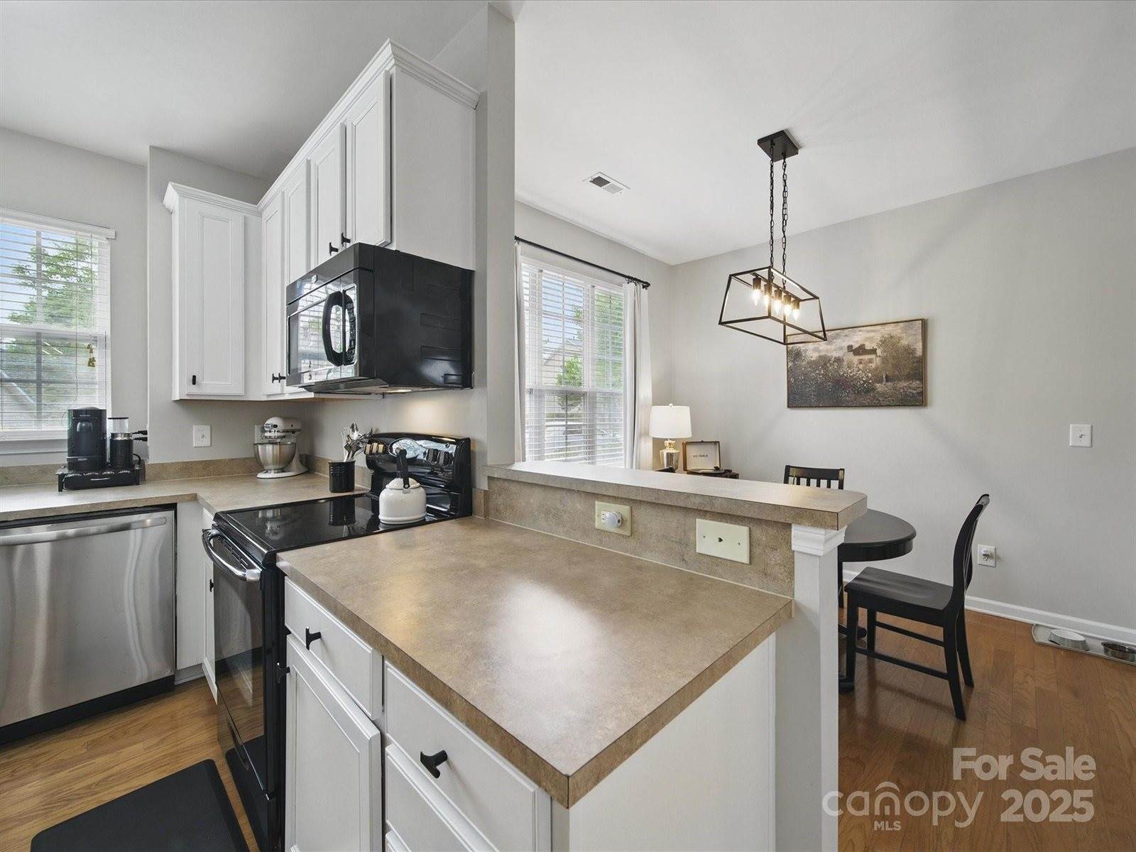 1061 Woodglen Lane, Matthews, NC 28104