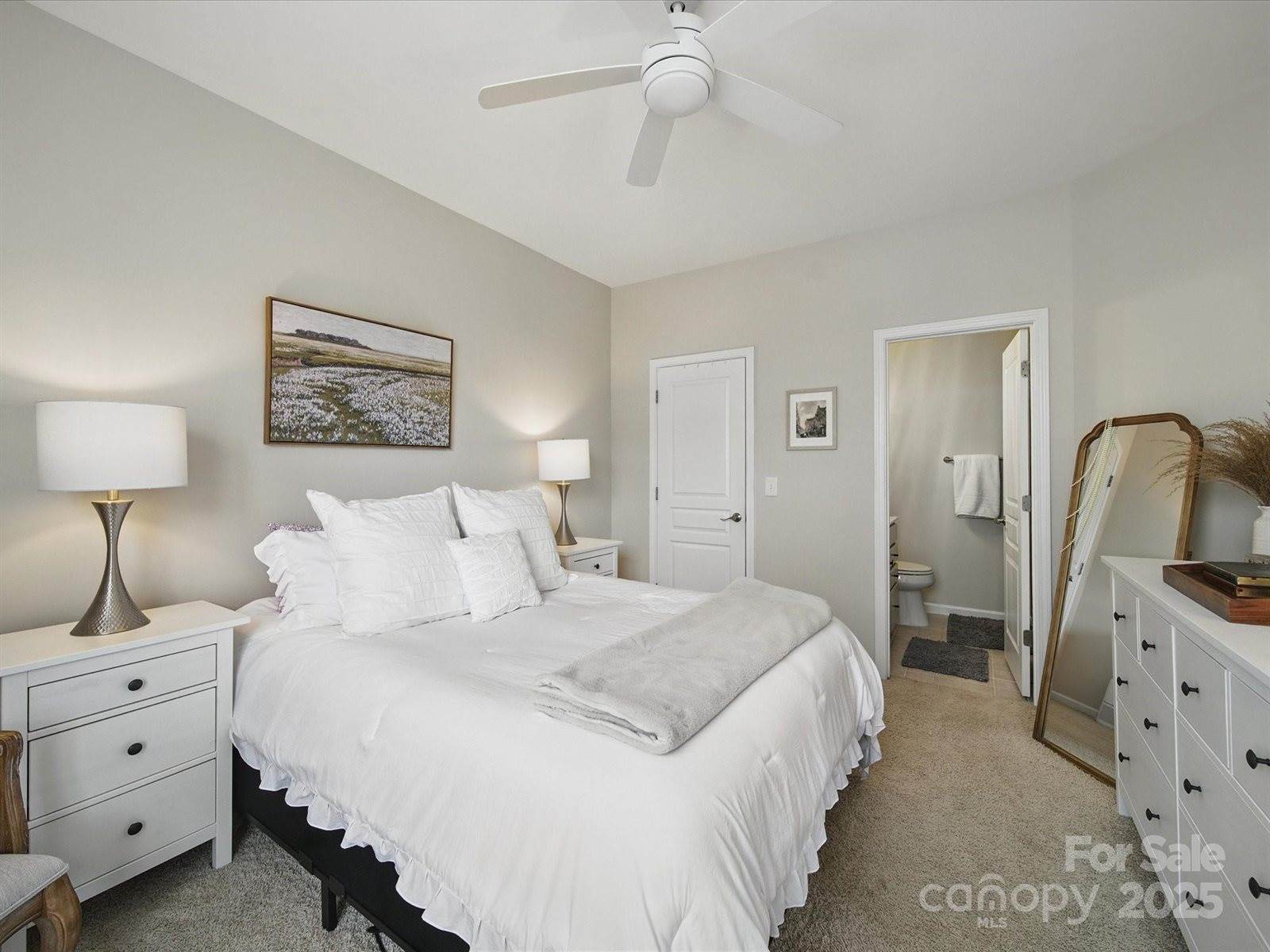 1061 Woodglen Lane, Matthews, NC 28104