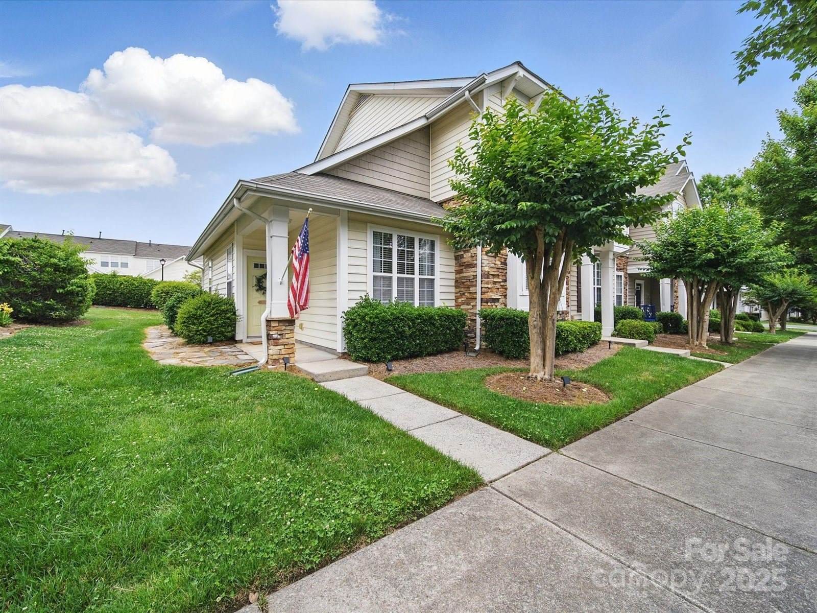 1061 Woodglen Lane, Matthews, NC 28104