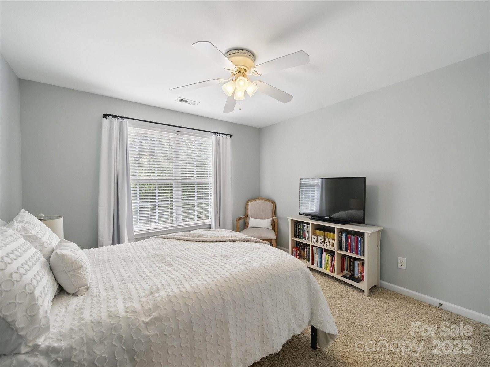 1061 Woodglen Lane, Matthews, NC 28104