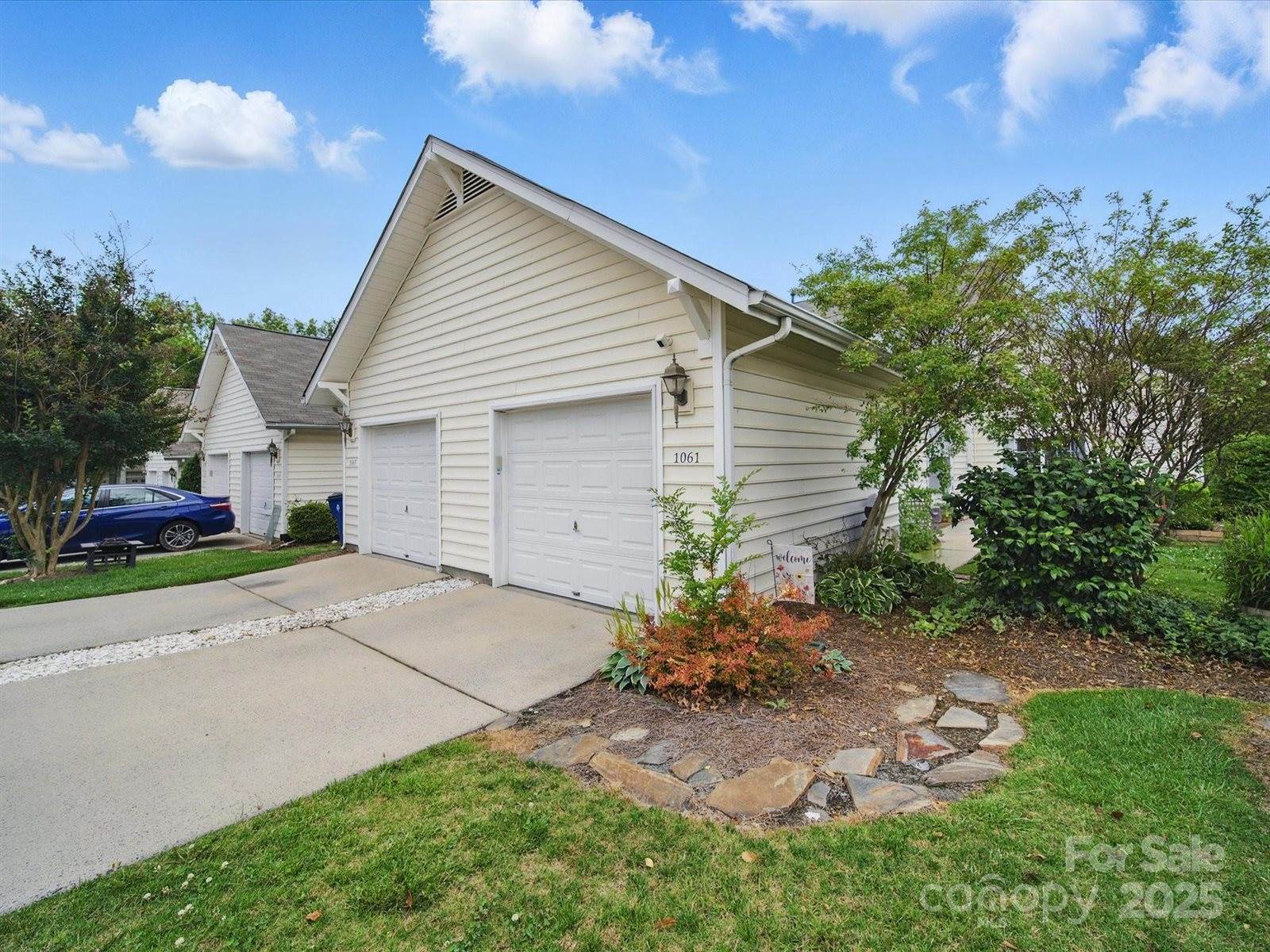 1061 Woodglen Lane, Matthews, NC 28104