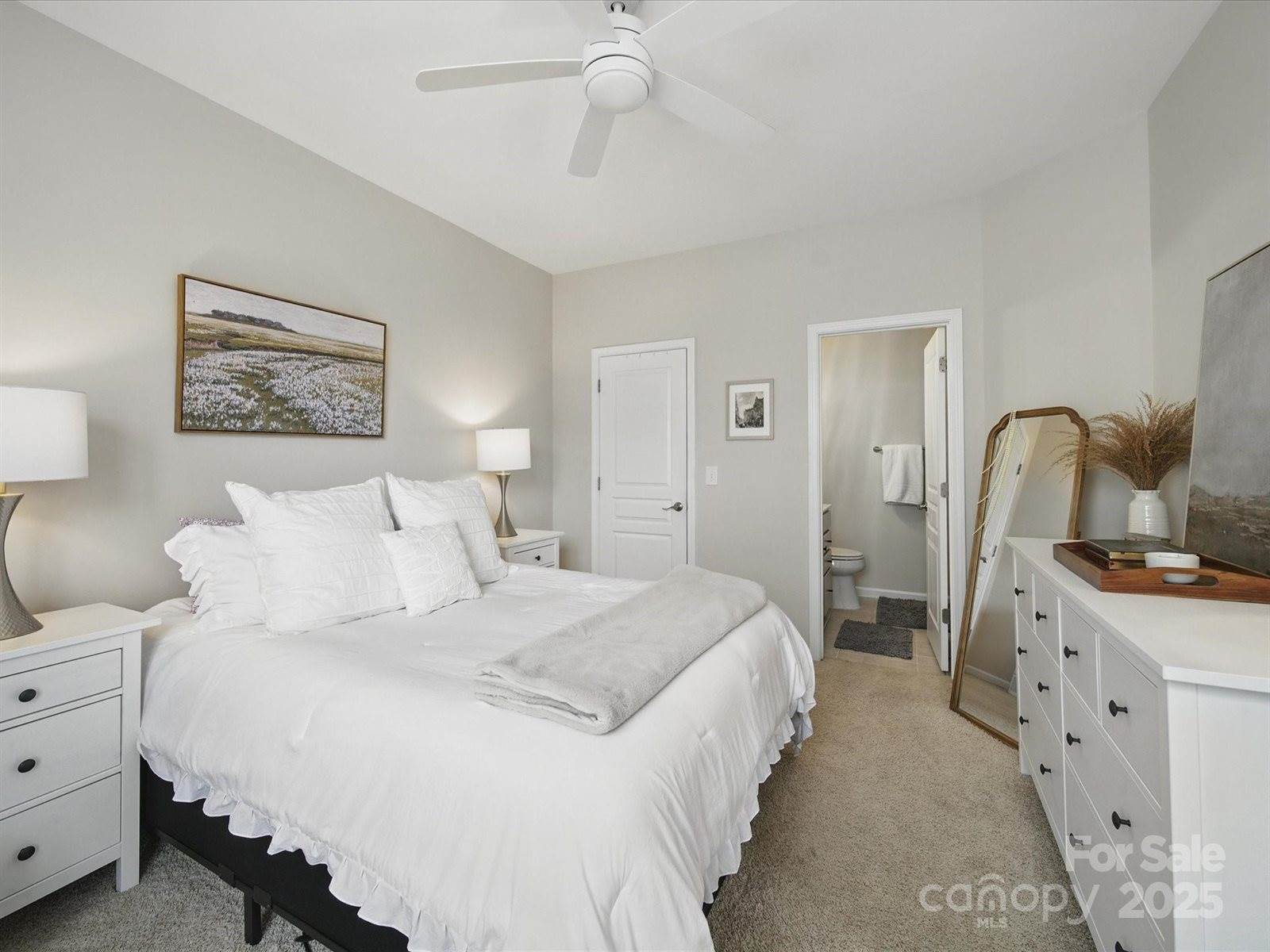 1061 Woodglen Lane, Matthews, NC 28104