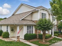 1061 Woodglen Lane, Matthews, NC 28104