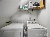 1061 Woodglen Lane, Matthews, NC 28104