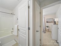 1061 Woodglen Lane, Matthews, NC 28104