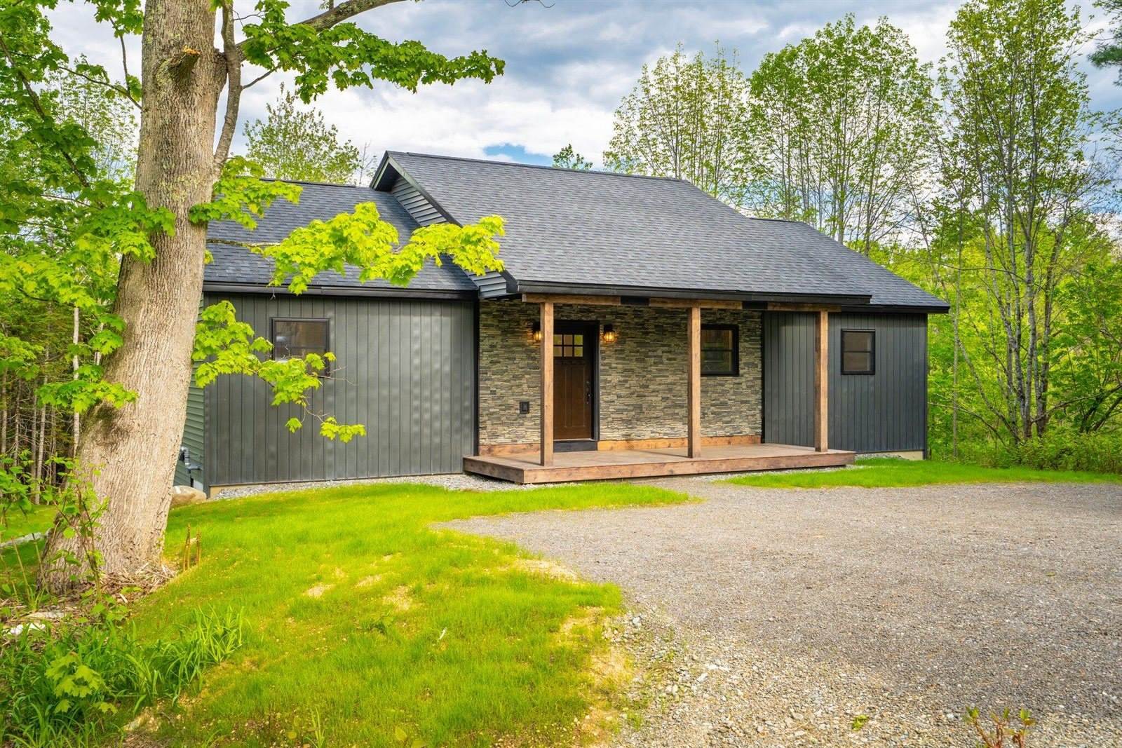 734 Main Road, Charleston, ME 04422