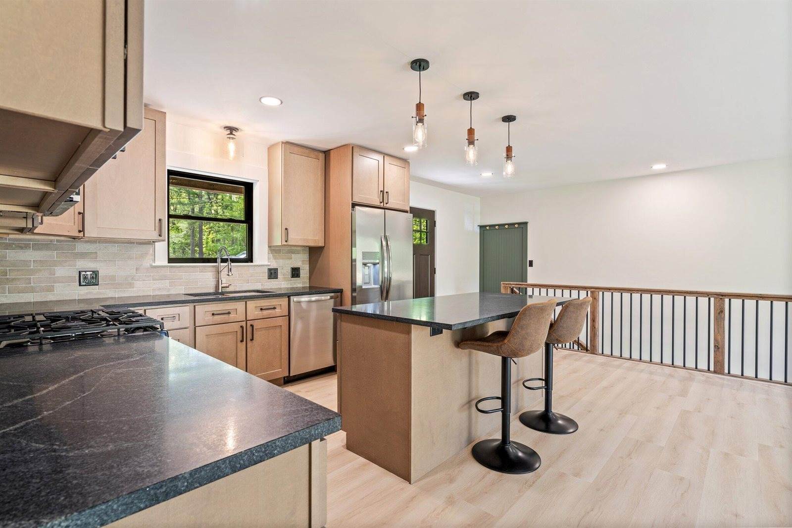 734 Main Road, Charleston, ME 04422