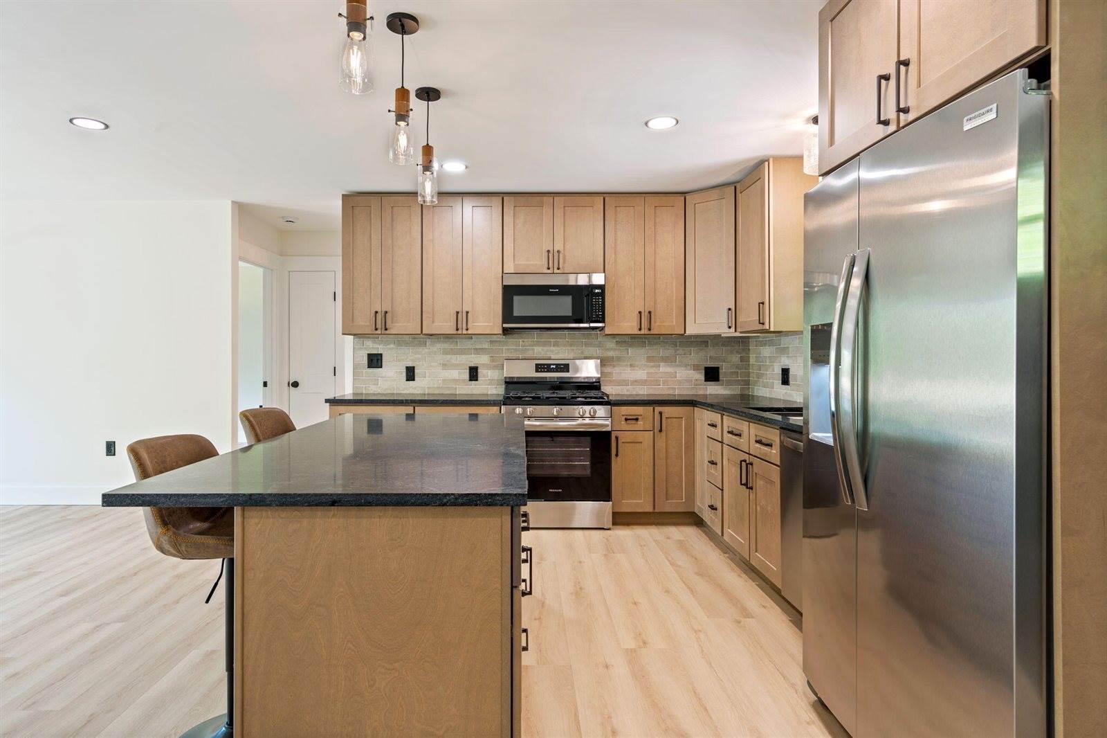 734 Main Road, Charleston, ME 04422