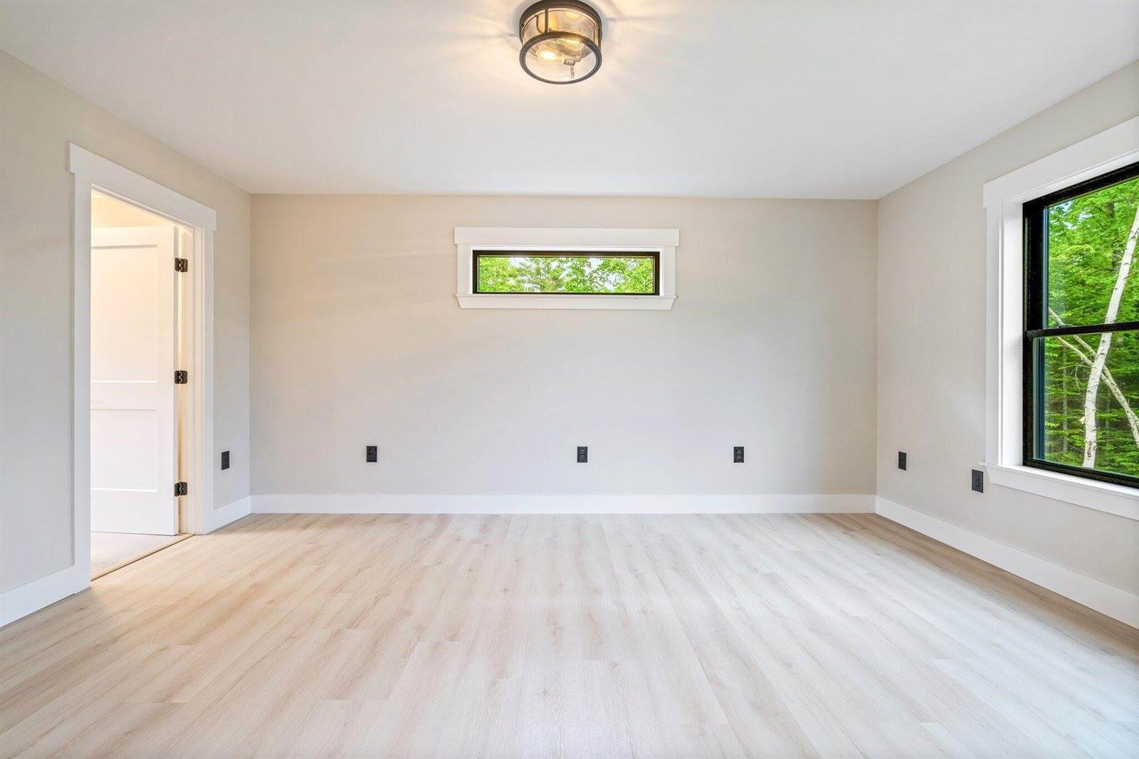 734 Main Road, Charleston, ME 04422