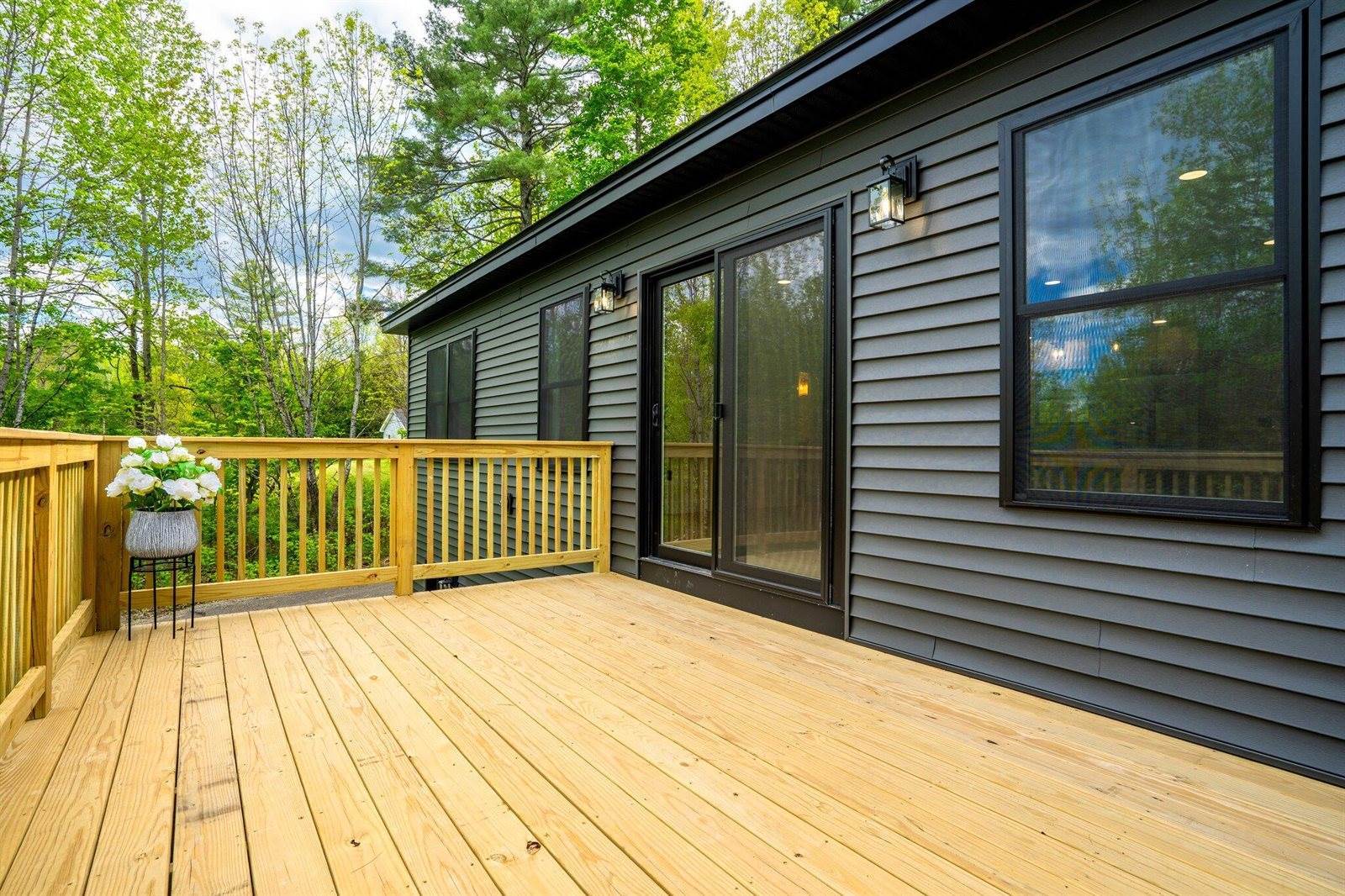 734 Main Road, Charleston, ME 04422