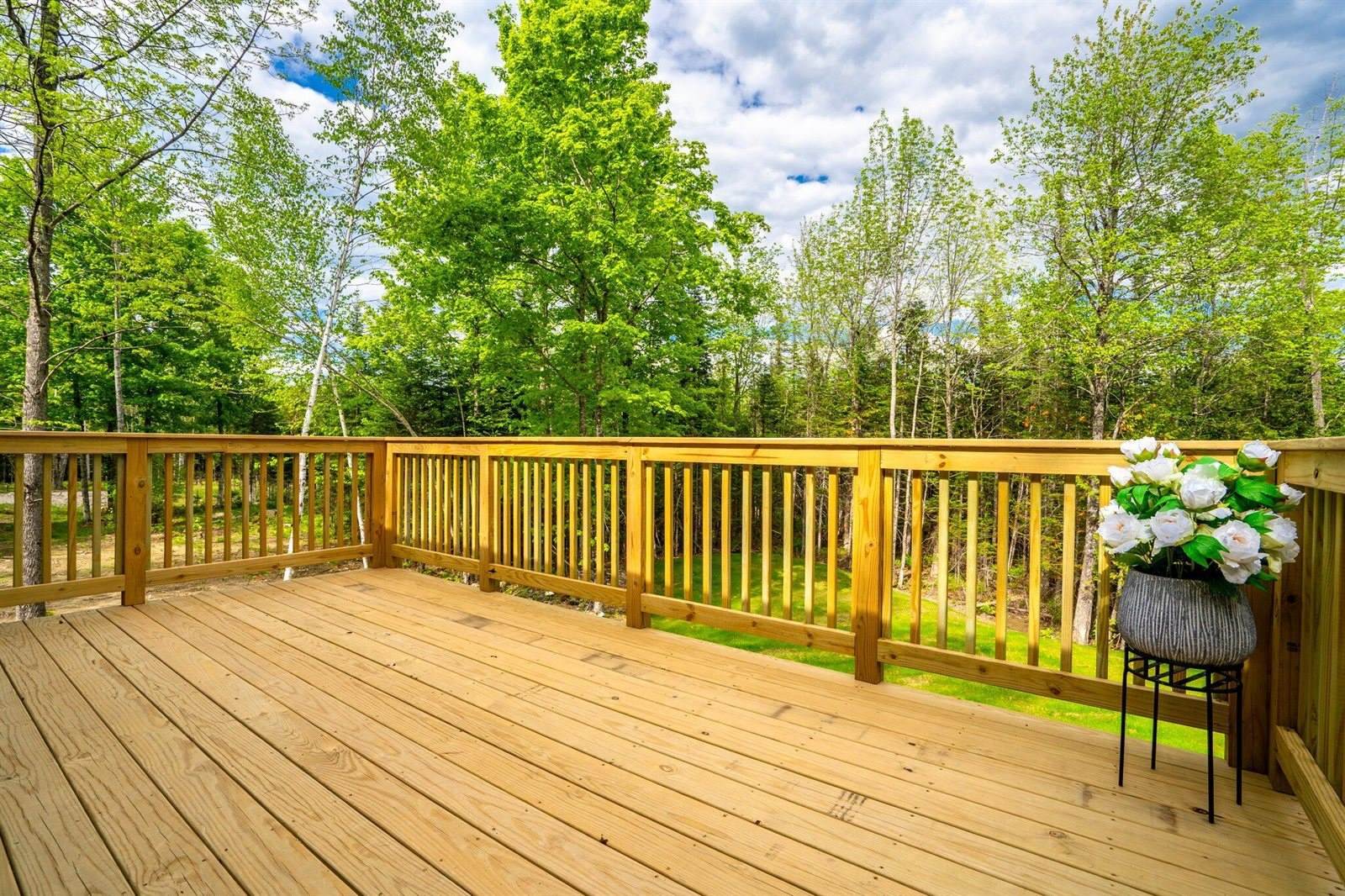 734 Main Road, Charleston, ME 04422