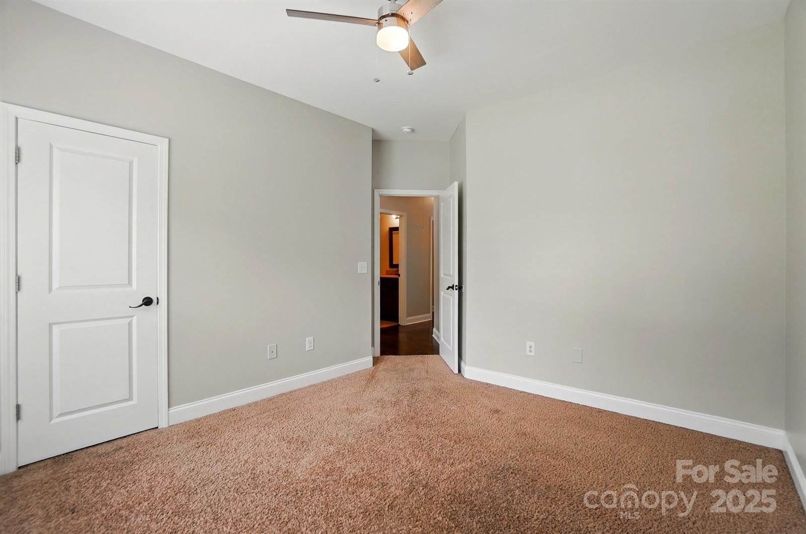 6618 Alexander Road, Charlotte, NC 28270