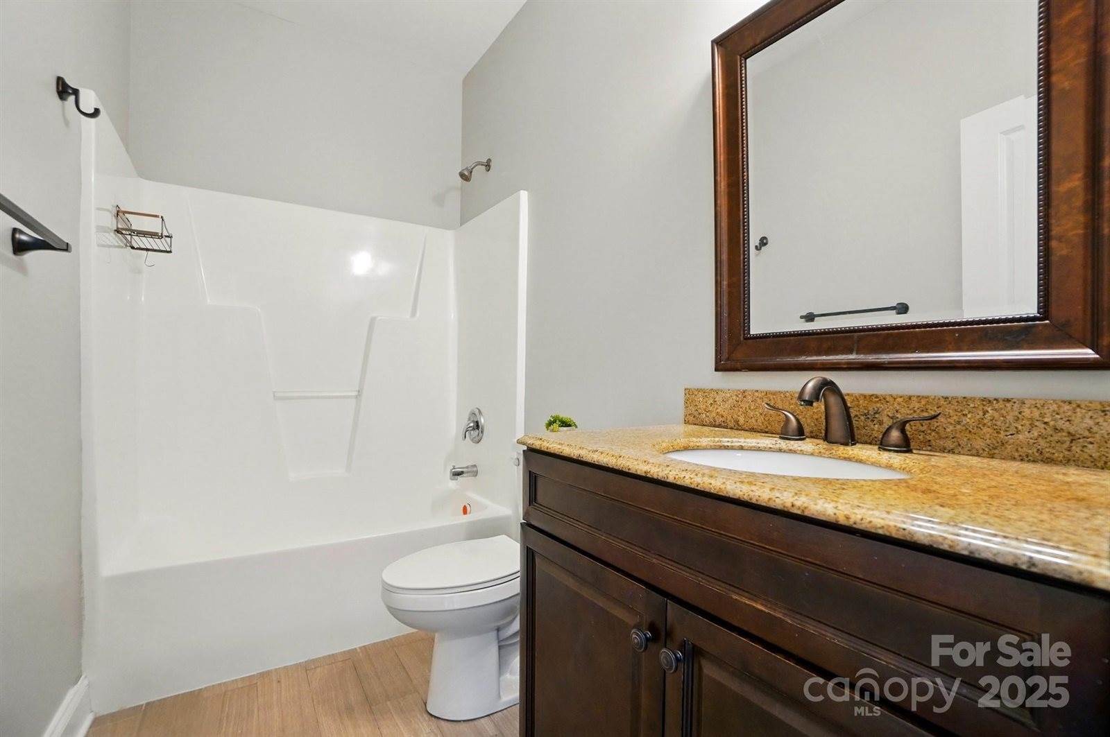 6618 Alexander Road, Charlotte, NC 28270