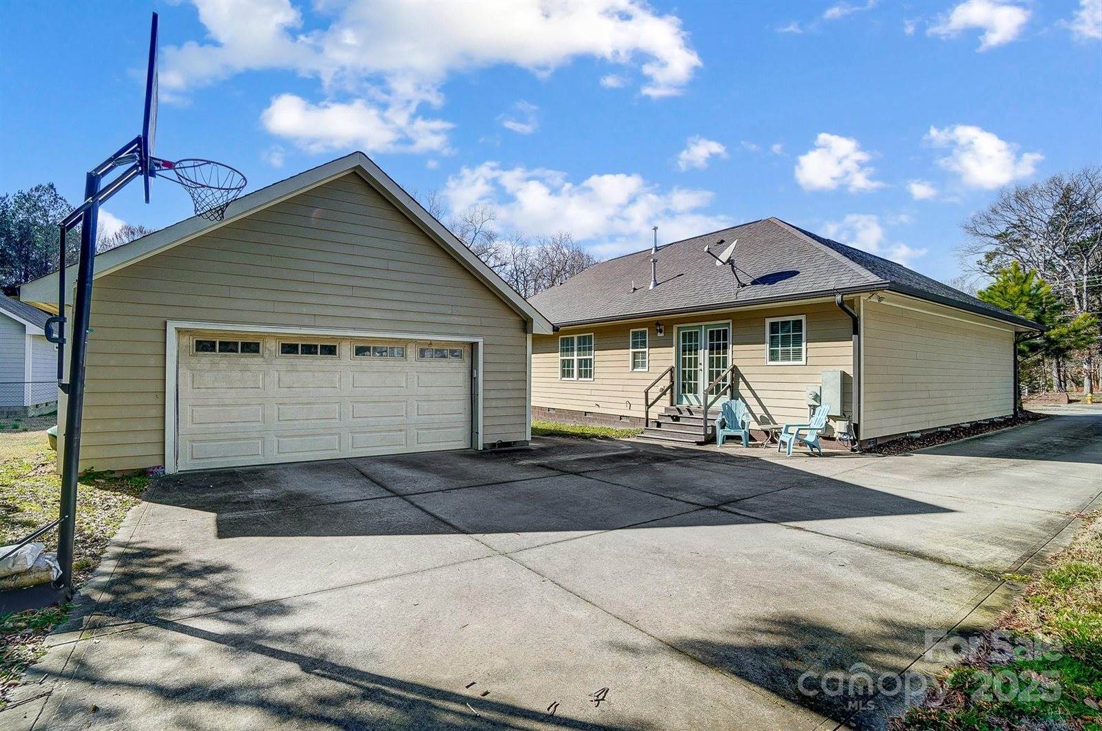 6618 Alexander Road, Charlotte, NC 28270