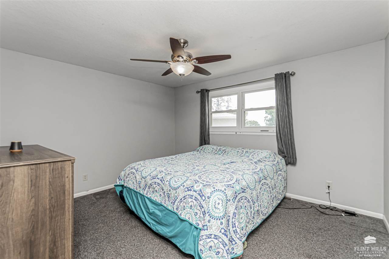 403 Countryside, Junction City, KS 66441