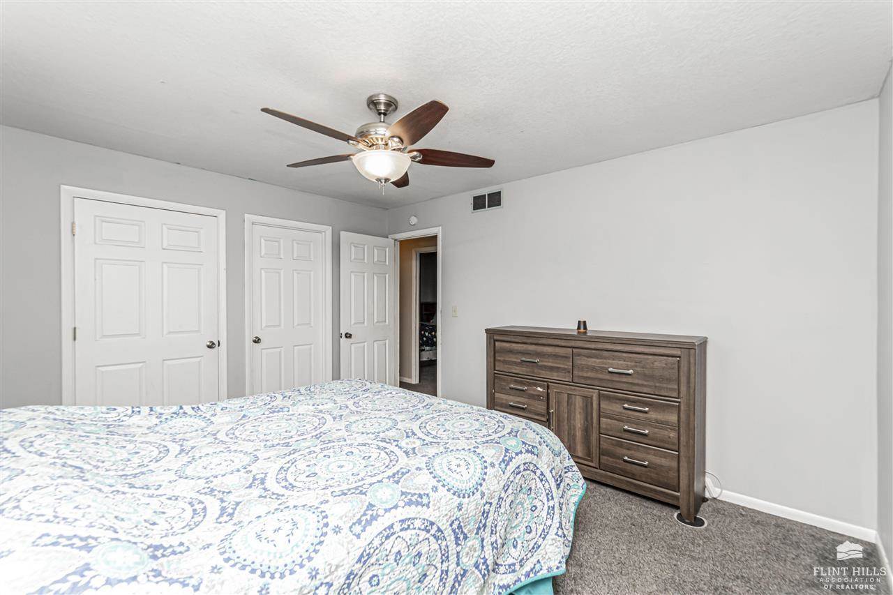 403 Countryside, Junction City, KS 66441