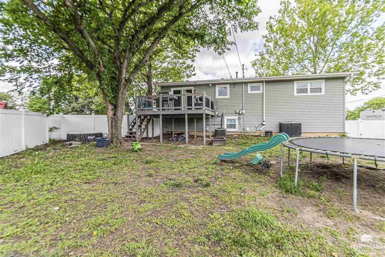 403 Countryside, Junction City, KS 66441