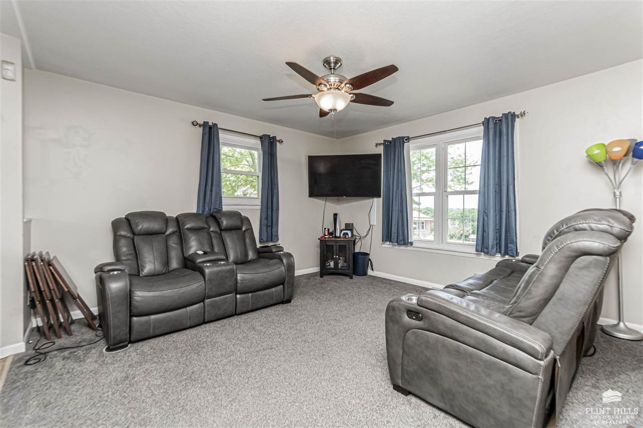 403 Countryside, Junction City, KS 66441