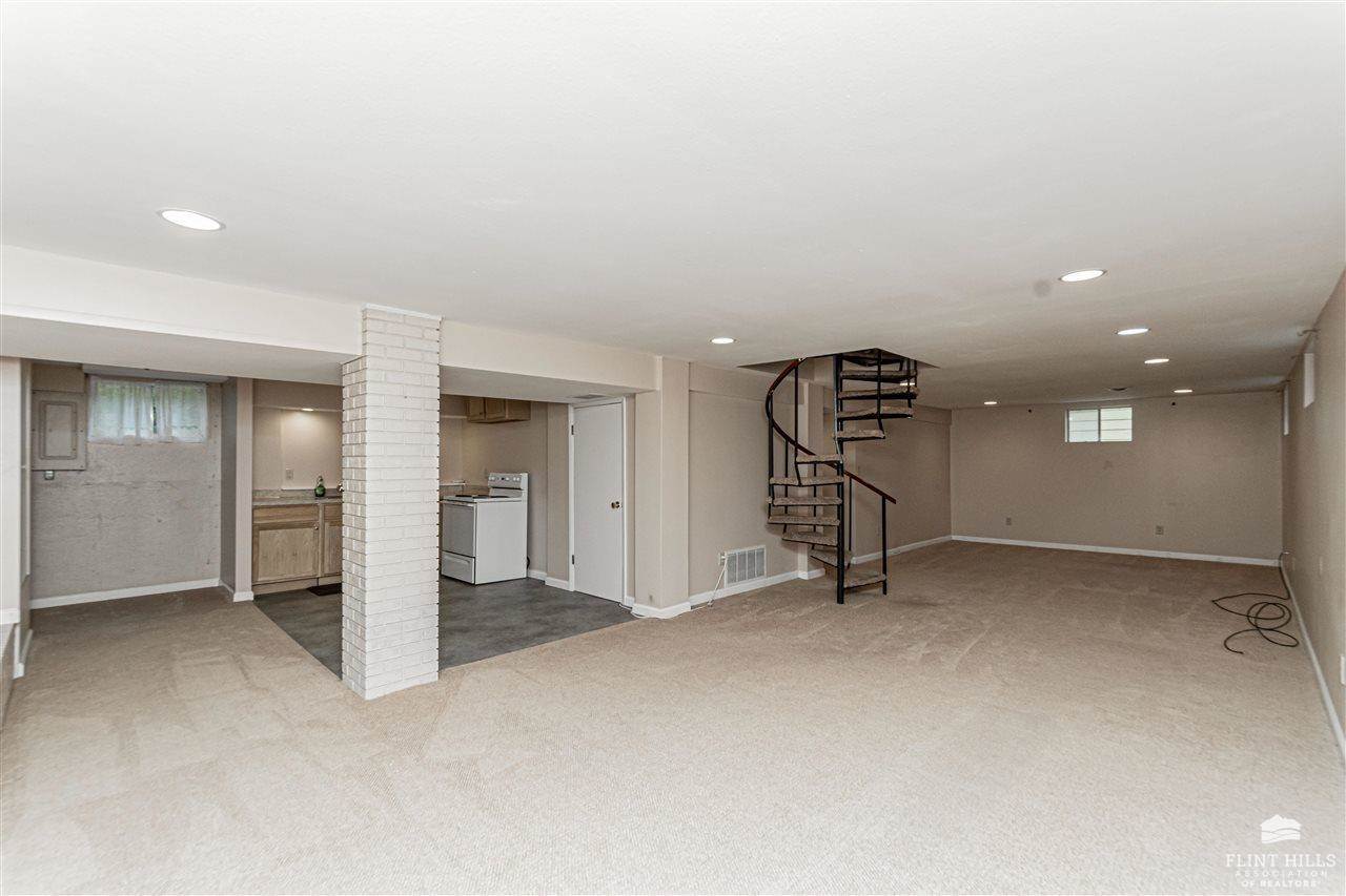 510 Coronado Drive, Junction City, KS 66441